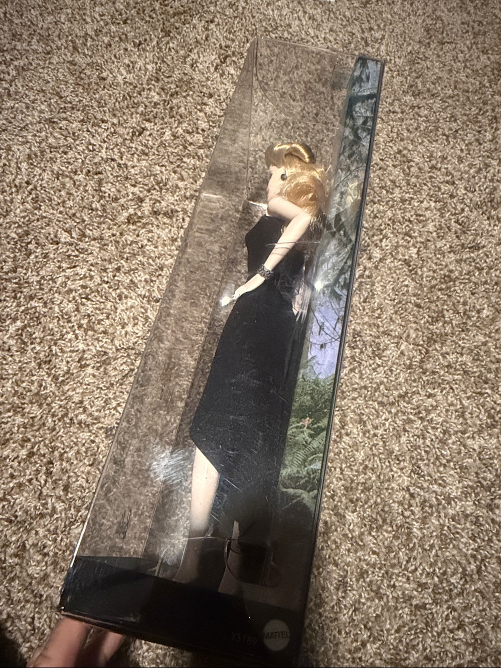 Twilight Saga Rosalie Collector Doll - Barbie Pink Label Collection - MINT! - Picture 9 of 12